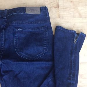 LL Bean Signature blue jeans zipped ankle cuffs